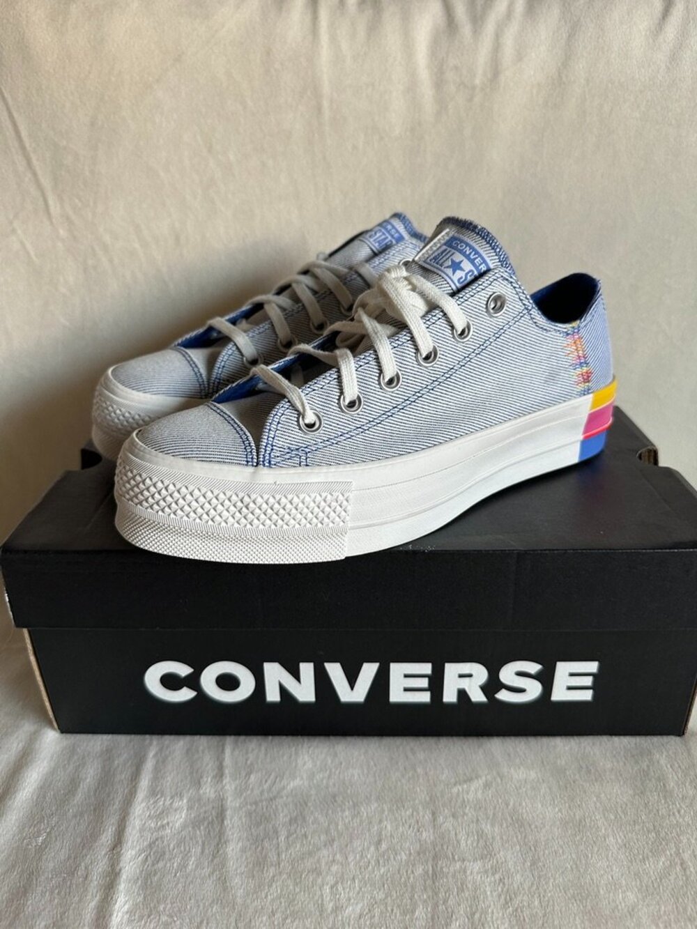 NIB Converse Chulk All Star Women Move Platform In Blue Canvas Size US8.5/EU39.5